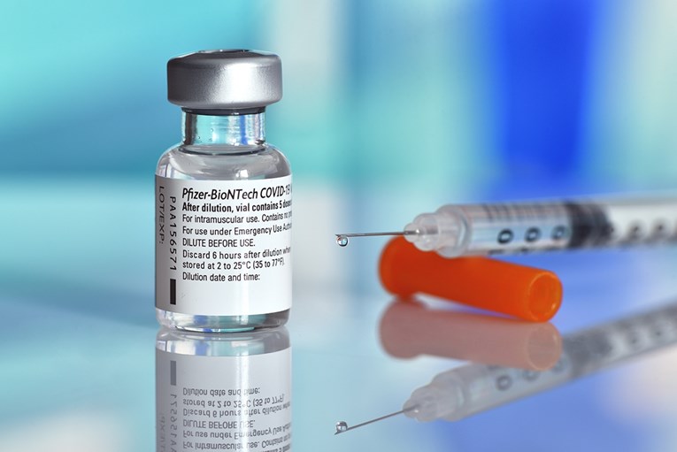 Studija na 6 milijuna Amerikanaca: Nema značajnih nuspojava na Pfizer i Modernu