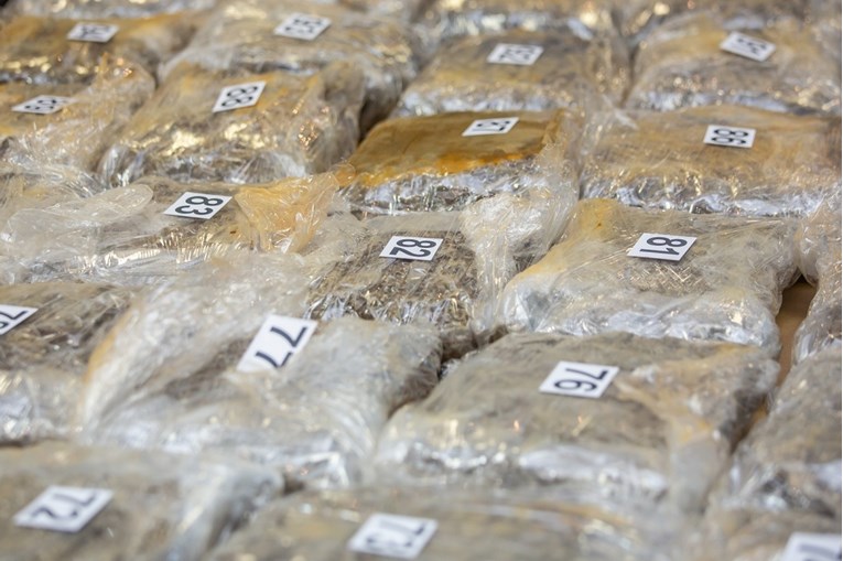 Dvojica Bugara uhvaćena s više od 40 kilograma trave, Uskok pokrenuo istragu
