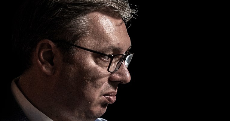 Zašto Vučiću smeta usporedba s Miloševićem? Pa bio je njegova dvorska luda