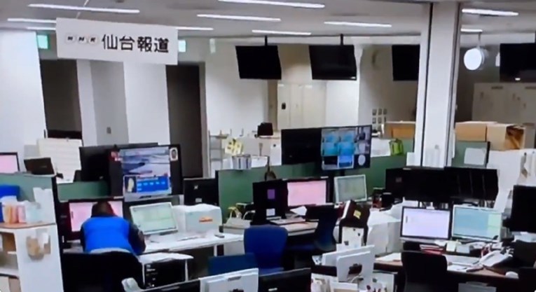 VIDEO Kamere snimile trenutak jakog potresa u Japanu
