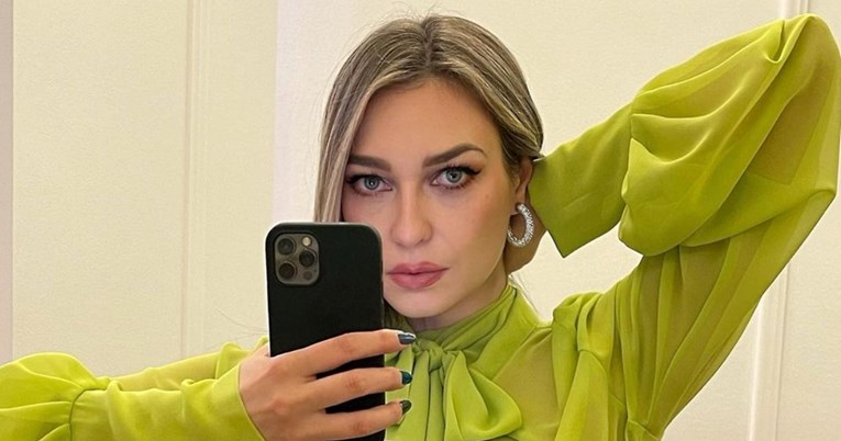 Sonja Kovač pokazala kako je okitila bor u svom luksuznom stanu
