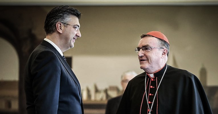 HDZ se godinama očajnički ulizuje Crkvi. Kler mu je sad hladno okrenuo leđa
