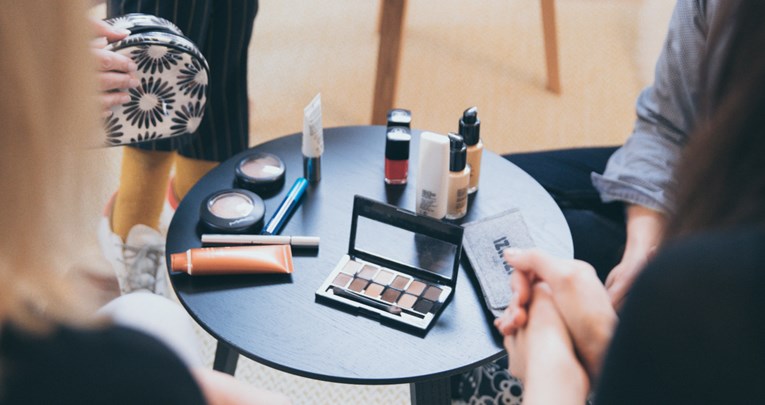 Pet razloga zbog kojih uvijek trebate dati prednost beauty proizvodima s pumpicom
