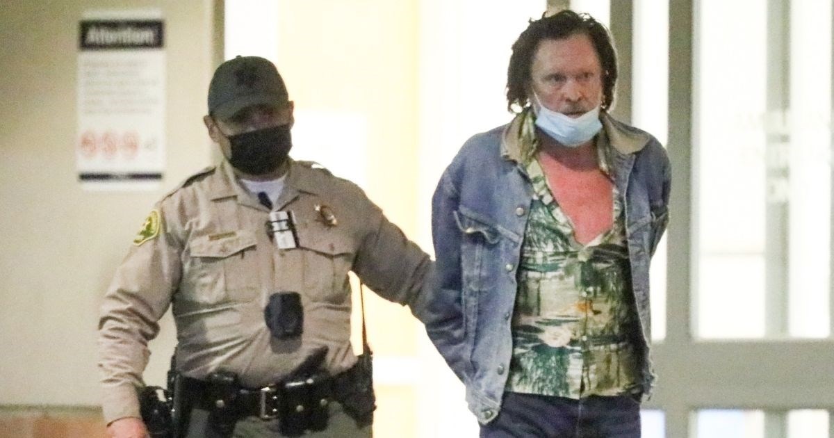 Glumac uhićen jer je ušao na tuđi posjed, prije mjesec dana je izgubio sina  - Index.hr