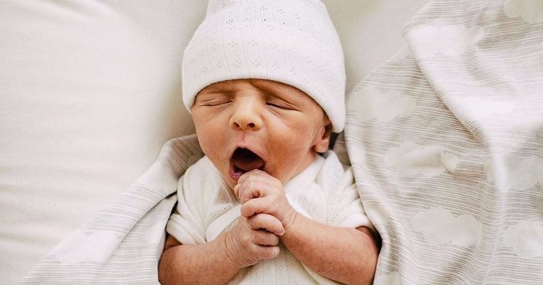 Znate li da bebama ne smijete davati vodu? Evo zašto to može biti opasno