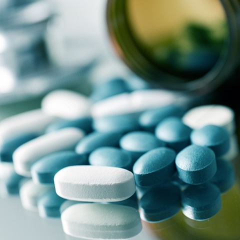 Pfizer razvio pilulu protiv korone. Kaže da smanjuje hospitalizacije i smrti za 89% - Index.hr