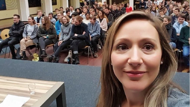 Kao djevojčica je izgubila ruku u opkoljenom Sarajevu, sada ide u njemački Bundestag