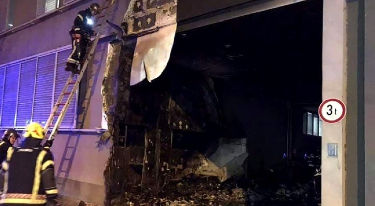 VIDEO U Zagrebu izgorjeli kontejneri, ozlijeđena jedna osoba