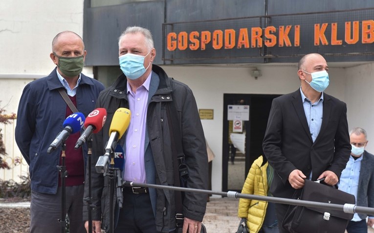 Sindikati traže božićnice i povećanje plaće za javne i državne službenike