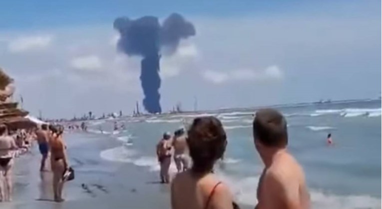 VIDEO Eksplozija u rumunjskoj rafineriji nafte. Poginula jedna osoba