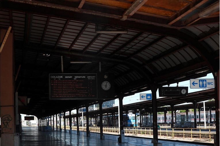 Glavni kolodvor u Zagrebu privremeno zatvoren zbog oštećenja zgrade