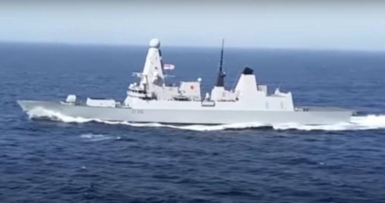Rusi zapucali prema britanskom razaraču. Dopisnik s broda opisao što se dogodilo