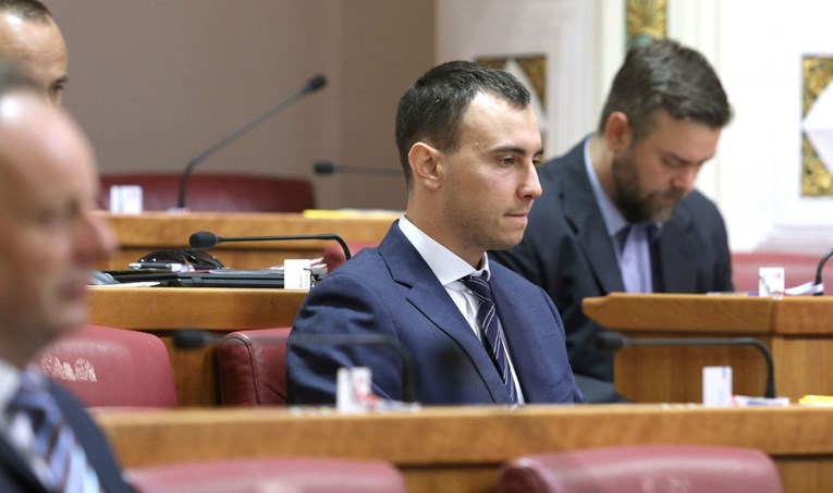 Zastupnik Škibola o RBA: Ako je to točno, zaslužuju oduzimanje dozvola za rad