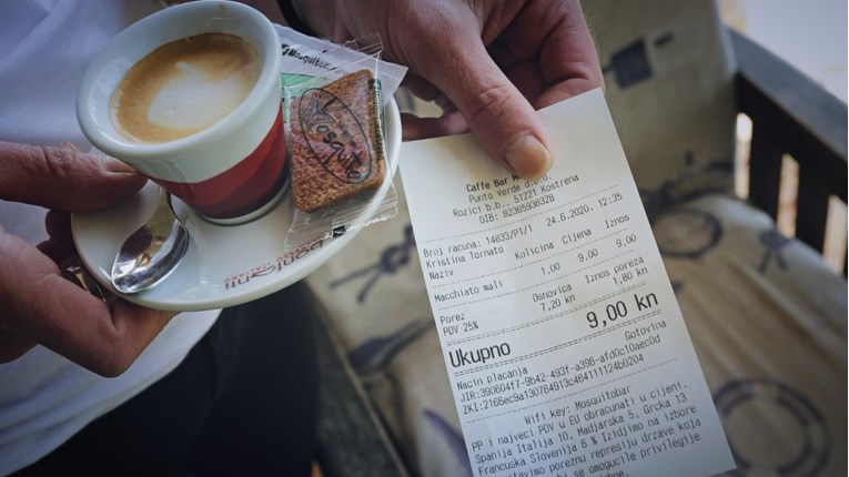 Prošli tjedan broj računa pao za 34 posto na godišnjoj razini, javlja Porezna