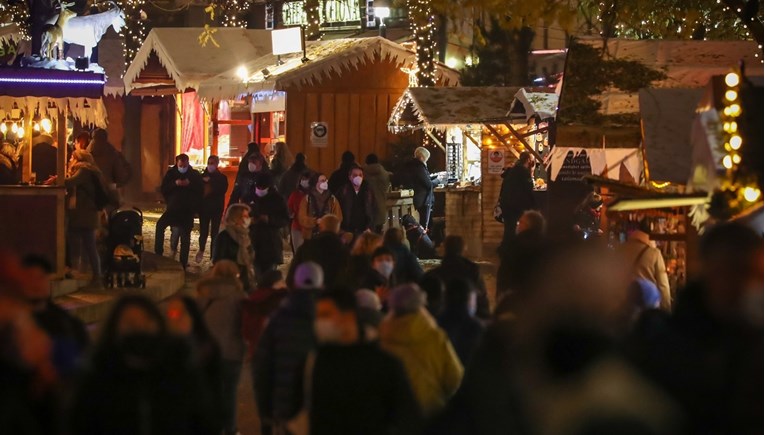 Novi soj korone izazvao uzbunu. Ovo su najbolji i najgori scenariji