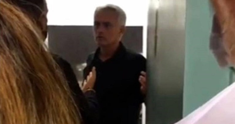 Pogledajte Mourinhov show. Bježao od novinara pa poludio jer ne može pričati s njima
