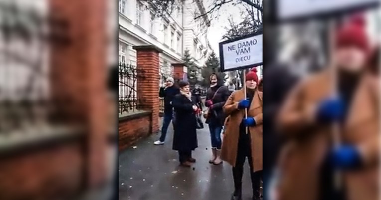 Živimo u najgorem od svih svjetova: HDZ vlada, pandemija traje, antivakseri luduju