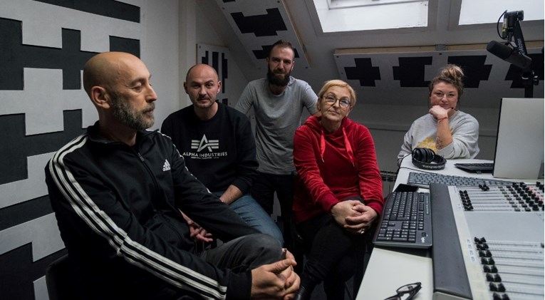Ekipa sa Stojedinice pokreće novi radio: "Da je pravde, možda ne bismo morali ovako"