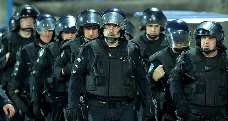 Šibenik: U dogovoru s policijom ne puštamo hajdukovce. Policija: Nemamo veze s tim