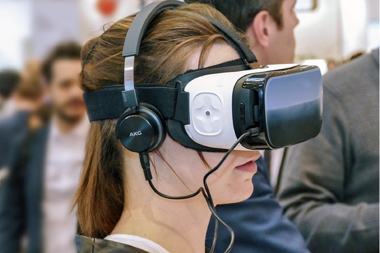 Priprema za stvaran život: Kako VR naočale pomažu djeci s autizmom?