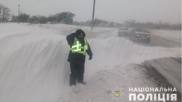 Priznao lažno ubojstvo kako bi policija očistila snijeg do njegove kuće
