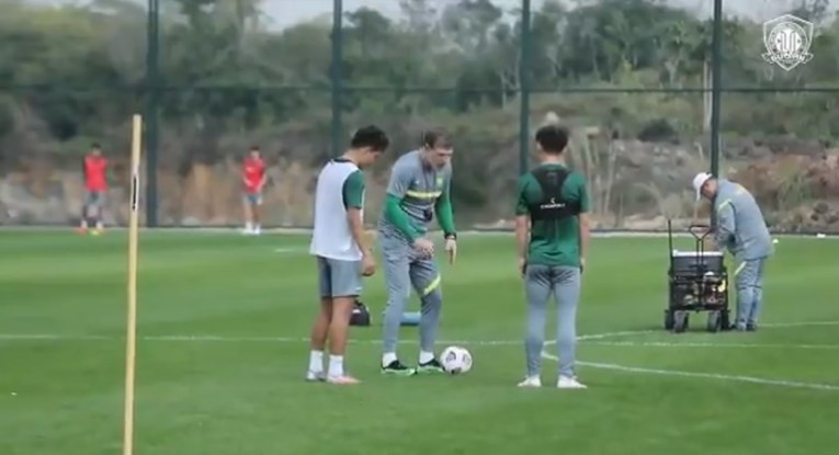 Pogledajte prvi trening Slavena Bilića u Kini
