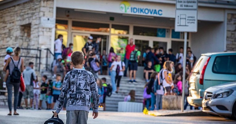 Što s djecom koja ne pohađaju vjeronauk? Država još nema alternativu