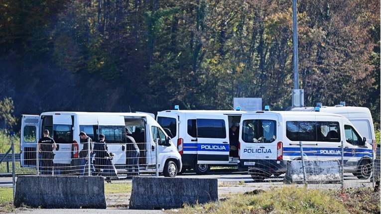 Migrant udario policajca kod Topuskog i pobjegao