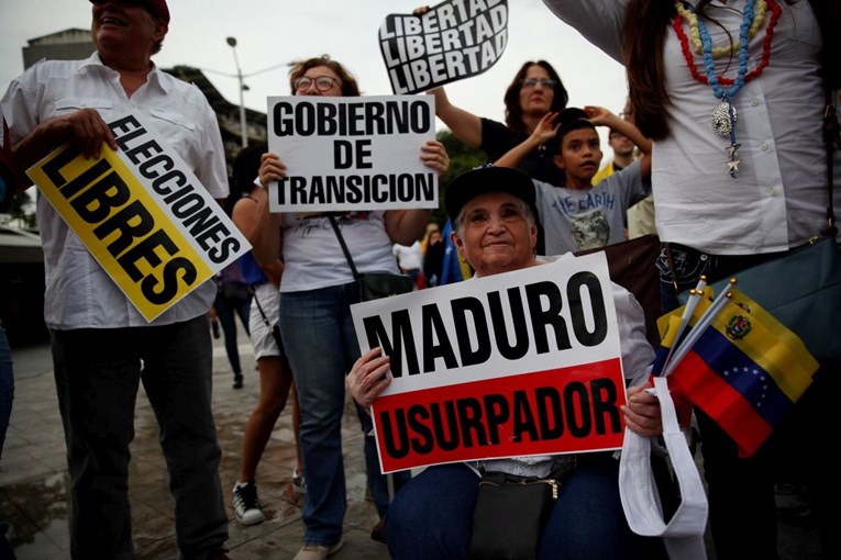 Vlasti u Venezueli priznale smrt časnika, žena kaže da su ga mučili u zatvoru