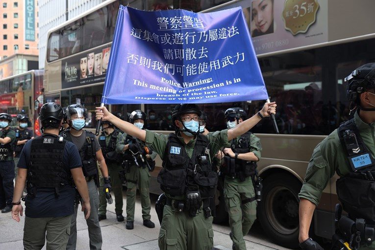Policija u Hong Kongu ispalila suzavac na prosvjednike