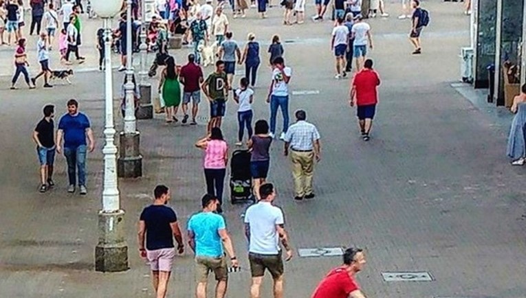 Fotka sa zagrebačkog Dolca je hit: "Nisam uspjela snimiti je l' domaći dečec"