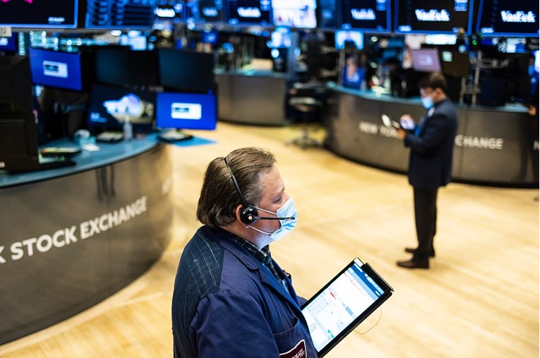 Wall Street pao drugi tjedan zaredom, Fed uskoro povećava kamate