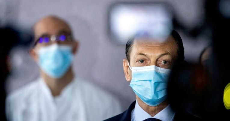 Priča se da je medicinska sestra iz Splita umrla nakon 3. doze: "Ne postoji veza"