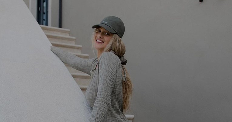 Izabel Kovačić pozirala s torbicom kakve koštaju i do 12.000 kuna