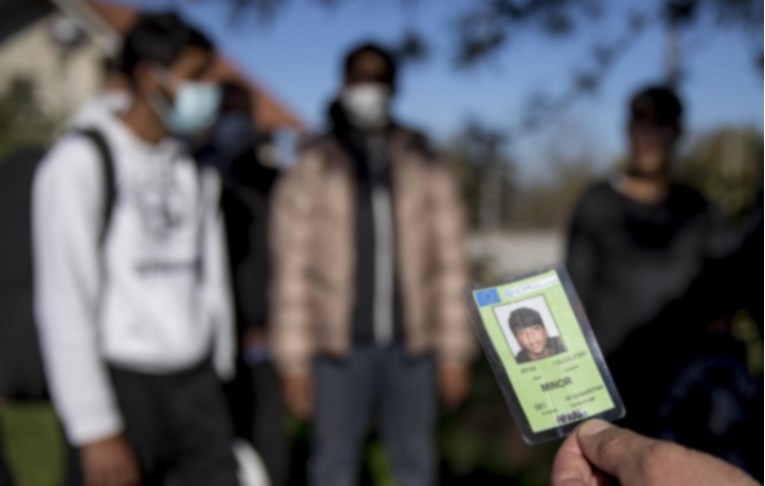 Kod Ljubuškog spriječeno krijumčarenje tri migranta, uhvaćeni su u kamionu