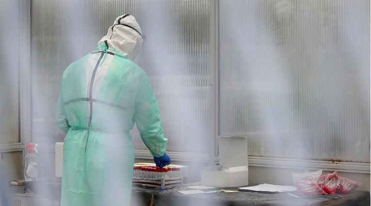 Stožer: Imamo 2242 nova slučaja, 8087 testiranih. 16 osoba preminulo
