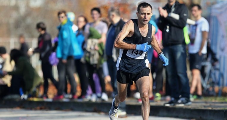 Najbrži hrvatski poštar drži dva rekorda u trčanju, naporno vježba i u 62. godini