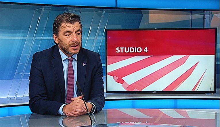 Državni tajnik najavio promjenu mjera za kafiće