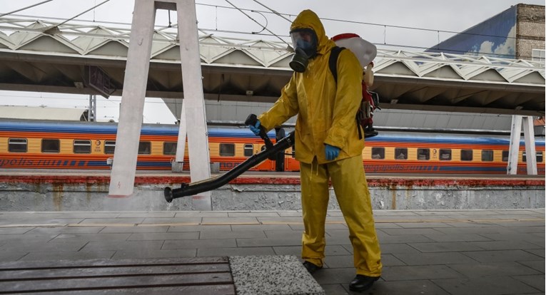 Moskva uvodi lockdown, zatvara trgovine, barove, škole i vrtiće