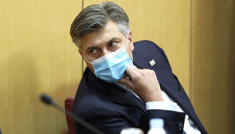 Premijer: Ni sam nisam zadovoljan brzinom obnove od potresa