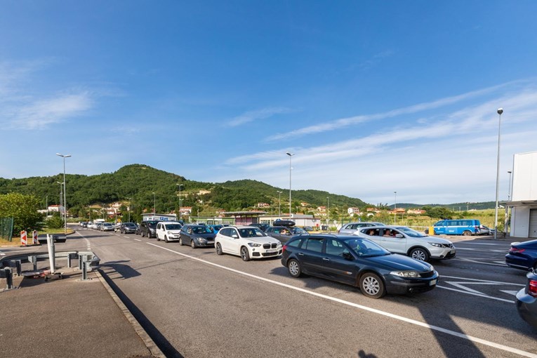 Kreće turistička sezona. Otvorena su 133 hotela i 65 kampova