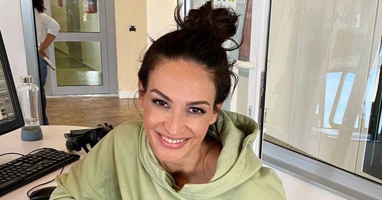 Monika Olujić pozirala u izlasku i pokazala kako izgleda dva mjeseca nakon poroda