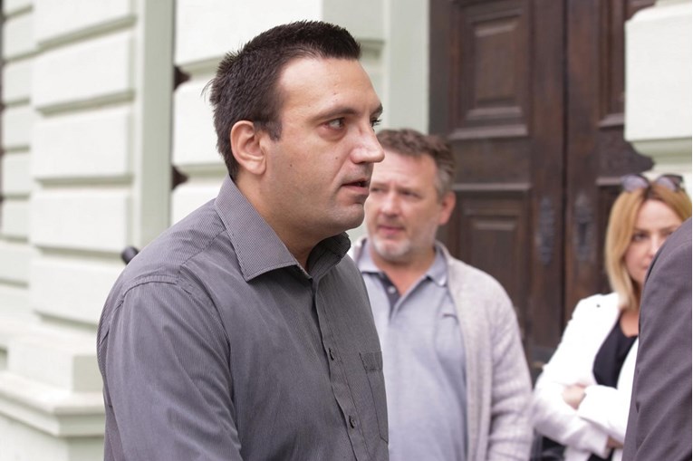 DTSM: Lažne SMS-ove platio je Dinamo, peglali karticu Vargi za PlayStation i jacuzzi