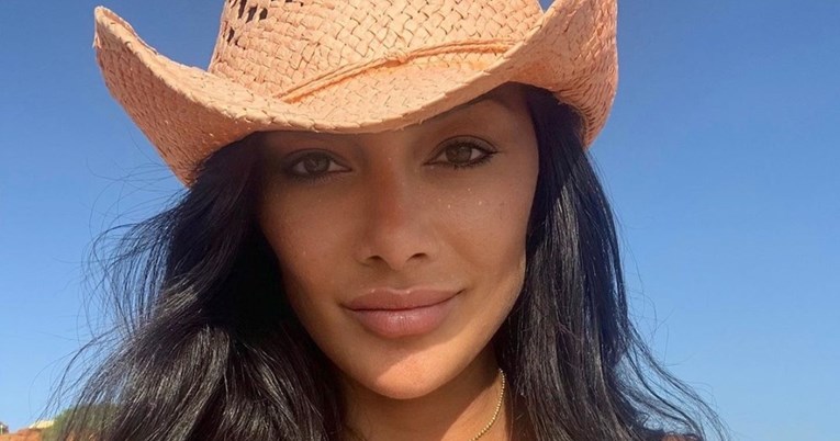 Nicole Scherzinger u bijelom bikiniju pokazala bogovsko tijelo. Evo čemu ga duguje