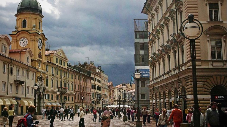 Rijeka uvodi nove mjere za poboljšanje demografske slike