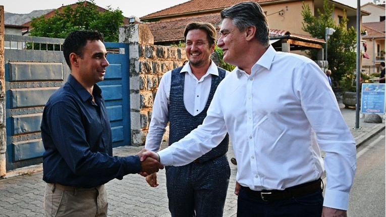 Milanović u Jelsi: Cijepite se i time će veći dio problema biti riješen