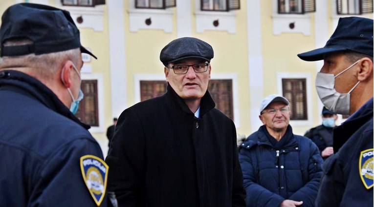 Batarela policija prijavljuje kao organizatora prosvjeda. I Klariću ide nova prijava
