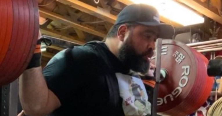 Ima 180 kg, podiže tri puta više od svoje težine i fali mu 16 kg do svjetskog rekorda