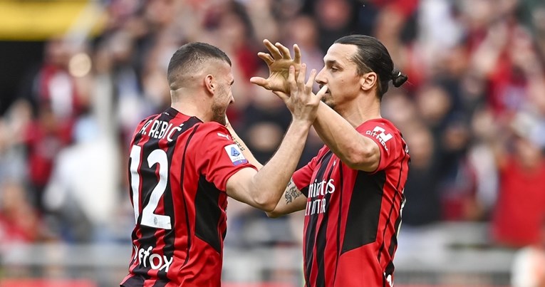 Ibrahimović objavio Rebićev, Krunićev i svoj dres. Napisao je samo dva slova