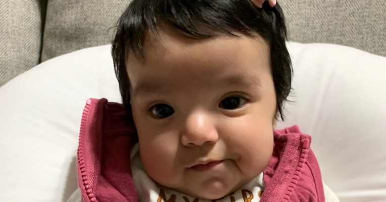 Beba koja je rođena 18 tjedana prije termina i težila 708 grama puštena je iz bolnice
